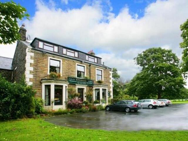 Riverside Gardens, Bridge Lane, Ilkley, Ilkley Riverside Inn Riverside Gardens, Bridge Lane, Ilkley, Ilkley Riverside Inn