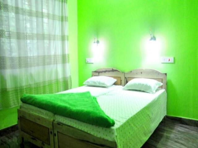 St Mile, Amaravathi, Kumily, Thekkady, Dean Dale Cottages