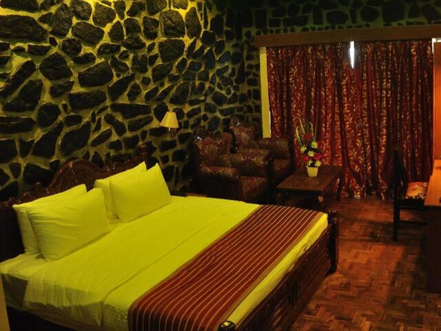 Pachamarathu Vodai, Shanmugapuram, Naidupuram, Kodaikanal, Hotel Jem Valley