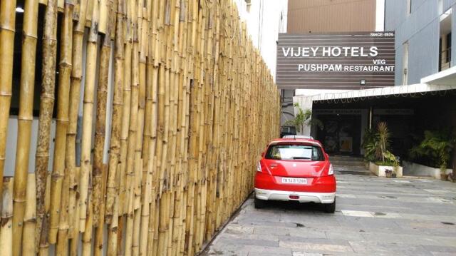 Opposite To Trichy Central Bus Station, No B, Royal Road, Cantoment, Tiruchirappalli, Vijey Hotels