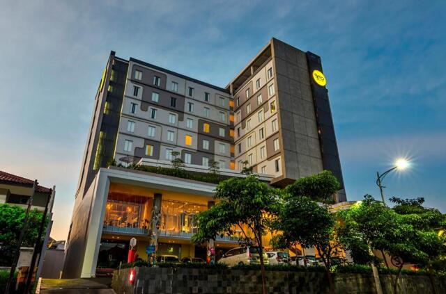 Jl. Raya Jemursari,surabaya, Surabaya, Yello Hotel Jemursari Jl. Raya Jemursari,surabaya, Surabaya, Yello Hotel Jemursari