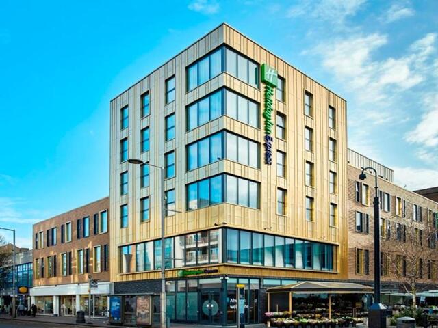 - The Broadway, London, Holiday Inn Express - The Broadway, London, Holiday Inn Express