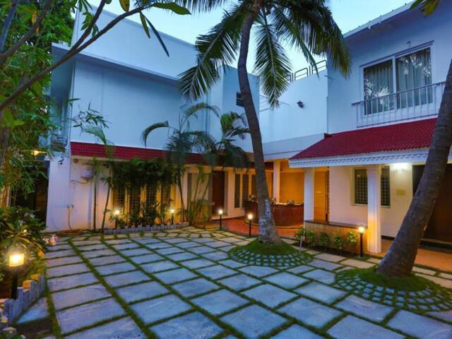 No,raghava Veera Avenue, Poes Garden, Chennai, Hotel Avenue 11 No,raghava Veera Avenue, Poes Garden, Chennai, Hotel Avenue 11