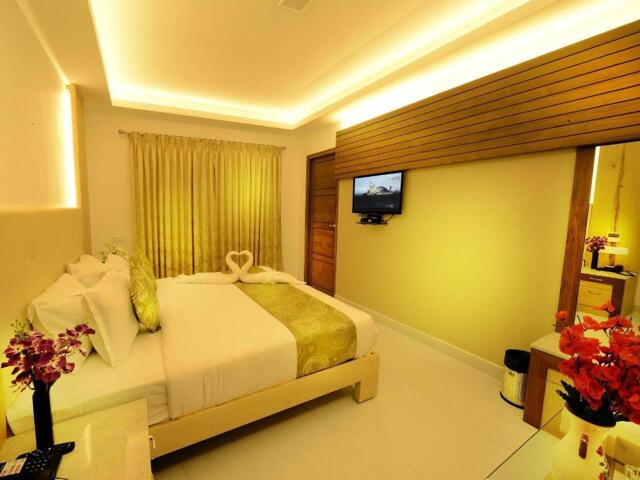 No ,avinashi Road,goldwins,civil Aerodrome (post), Coimbatore, Hotel Mahis Gateway