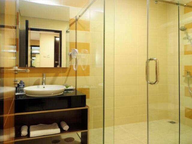 Cideng Timur Street No North Petojo Central Jakarta, Jakarta, Lynt Hotel Jakarta Cideng Timur Street No North Petojo Central Jakarta, Jakarta, Lynt Hotel Jakarta