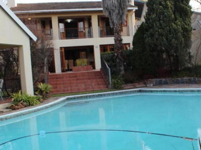 Belgrave Road Bryanston, Johannesburg, 2 Leafed Doors