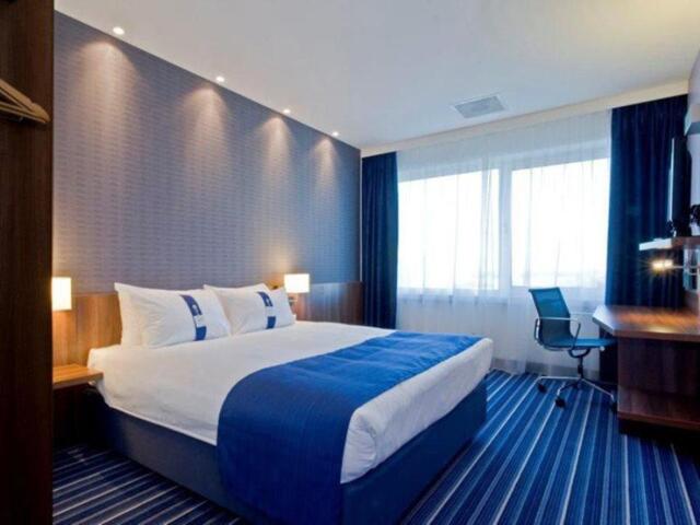 South Lambeth Road, London, Holiday Inn Express South Lambeth Road, London, Holiday Inn Express
