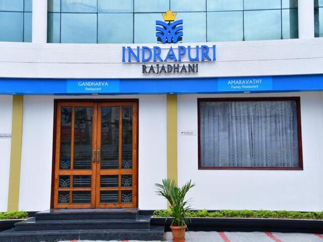 Russian Cultural Center, Vanross Junction Vanross Junction, Opp. Road, East Fort, Thiruvananthapuram