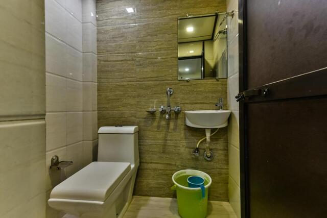 Lgc -/  Indira Nagar Near Maharashtra Weigh Bridge L.b.s. Marg Kurla West Mumbai (near Bkc), Mumbai,