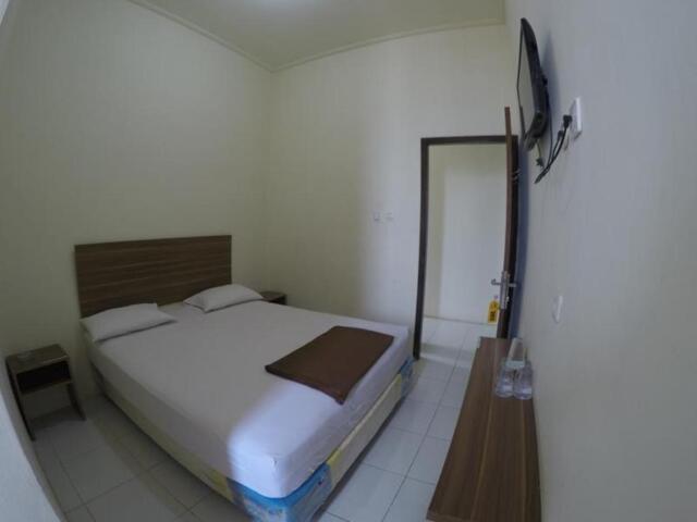 Jl. Yos Sudarso, Komplek Lido Sorong, Sorong, Hotel Lido 88