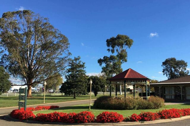 Eunony Bridge Road, Wagga Wagga, Quality Inn Carriage