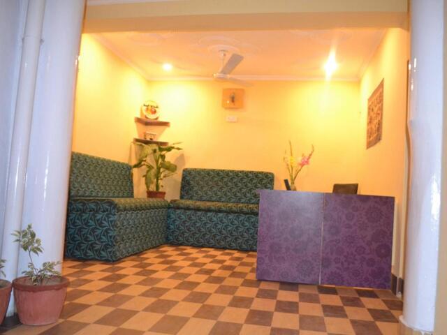 B- /  Pandeyhaveli ( Opposite Lane Bengalitola Inter Collage ), Varanasi, Tara Guest House