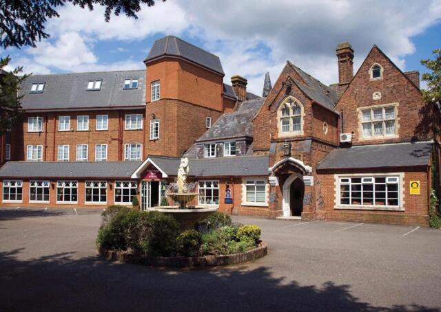 New Dover Road, Canterbury, Best Western Abbots