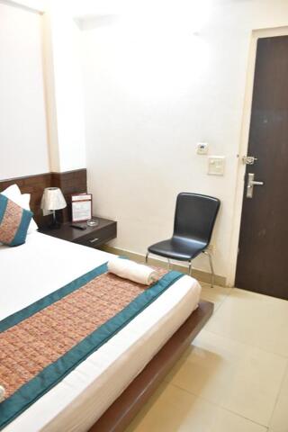 L-,main Road Mahipalpur,n H  New Delhi, New Delhi, Hotel Port View