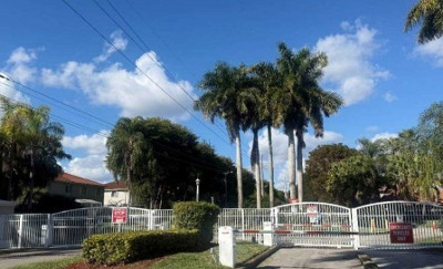 Sw Th Avenue Rd, Miami, Preforeclosure Single-family Home