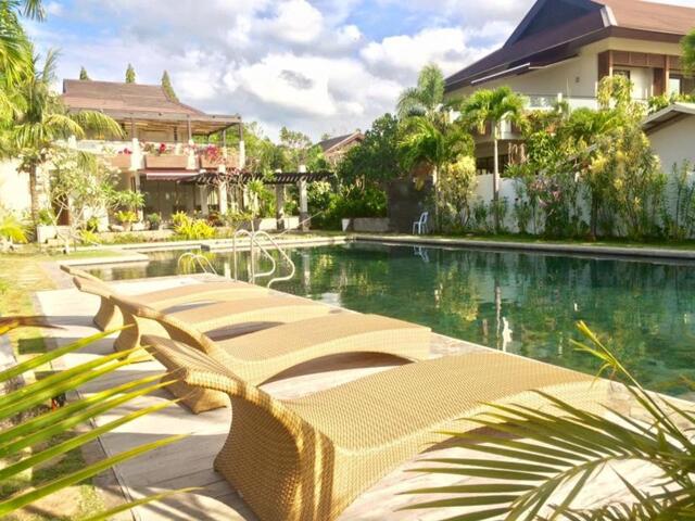 Bulak, Dumaguete, Bravo Resorts