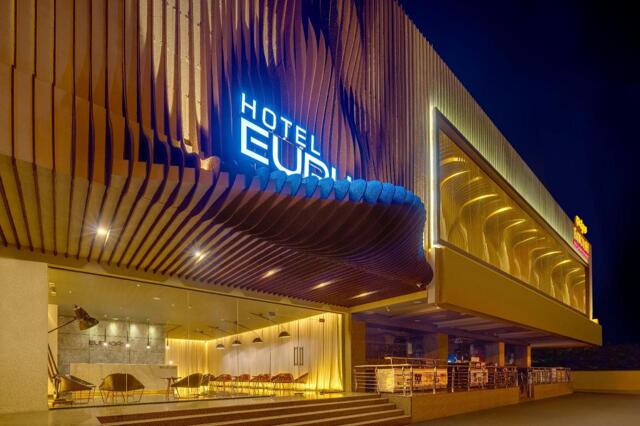 // St & Nd Floor Opp. Iim Adjacent To Ab Restaurant Bannerghatta Road, Bangalore, Hotel Euphoria, Ho