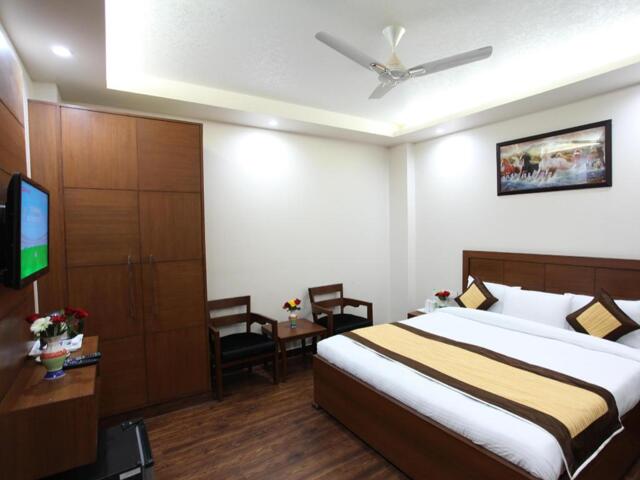 Plot No.  Pocket  Jasola New Delhi, New Delhi, Hotel H.c Grand