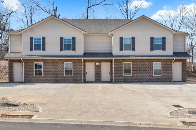 Ziva Ln Apt D, Clarksville, Home For Rent