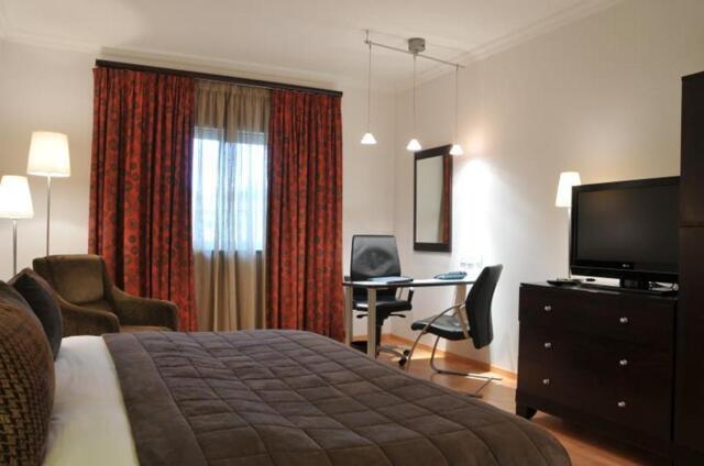 Mogambo Close, Off Emmanuel Street, Ikeja, Lagos, Lagos, Leola Hotel Ikeja