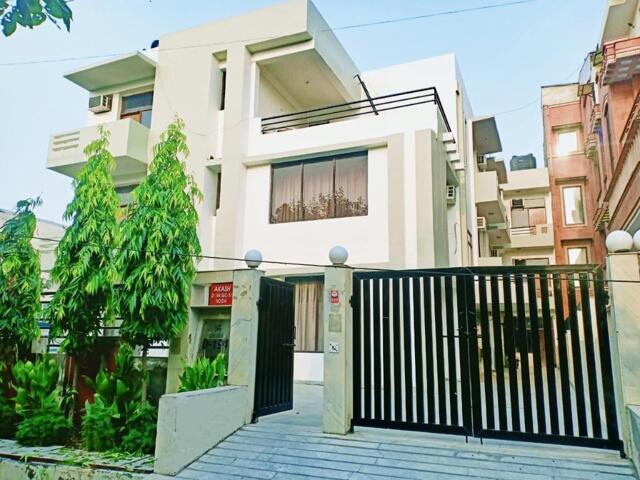 D,sector  Noida, Noida, Hotel Akash Palace