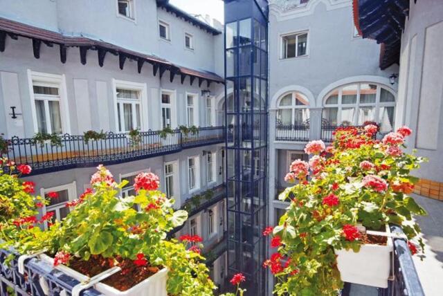Baross Ter ., Budapest, Baross City Apartments Baross Ter ., Budapest, Baross City Apartments