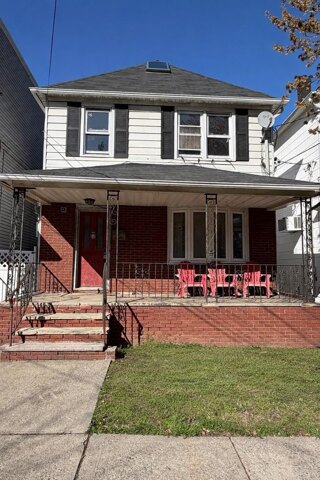 Th St, Bayonne, Home For Sale