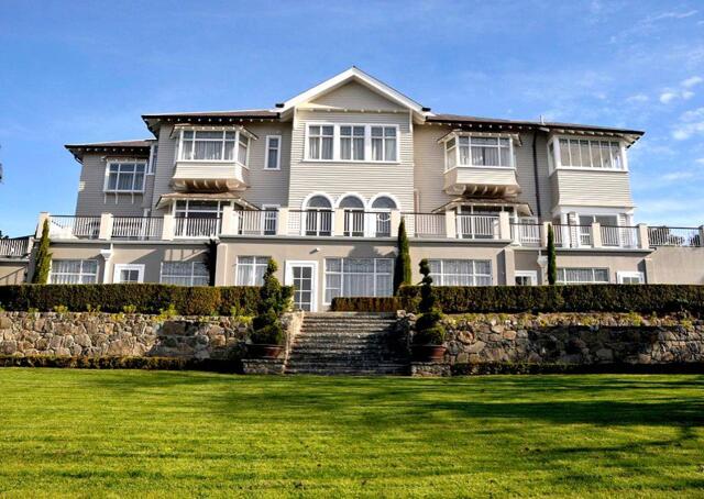 Hackthorne Road, Christchurch, Hackthorne Gardens Luxury