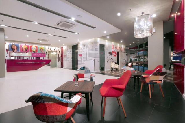 Jalan Margonda Raya, Depok, Favehotel Margonda