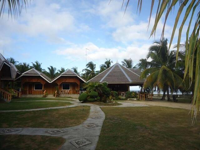 Sandugan, Siquijor Island, Cliff Side Beach