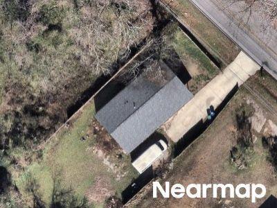Swift St, Lithonia, Preforeclosure Single-family Home