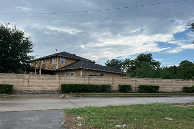 San Julio Dr, Houston, Preforeclosure Single-family Home