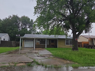 Southwind St, Houston, Preforeclosure Single-family Home