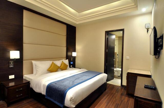 Sco-&  Sector-,panchkula, Panchkula, Hotel The Cove
