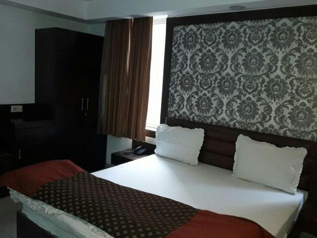 Doctor Bhabha Marg,rampuri,block-b,surya Nagar, Ghaziabad, Hotel Parth Paradise