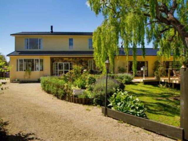 Dublin Street, Martinborough, Swan House, Guesthouse/bed