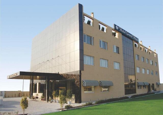F -, Epip Sitapura, Jaipur, Hotel Grand Maple