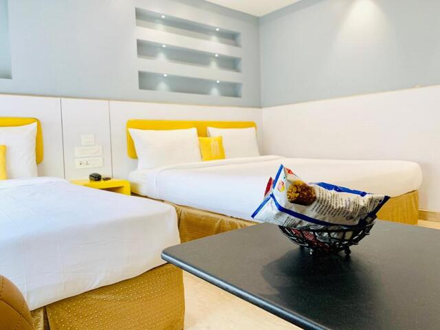 Desh Bandhu Gupta Road, New Delhi, Hotel City Empire