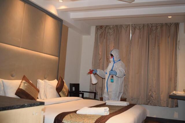 /,tilak Gali,behind Imperial Cinema Chuna Mandi Paharganj New Delhi,new Delhi, Hotel Superb @