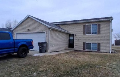Th St S, Moorhead, Preforeclosure Single-family Home