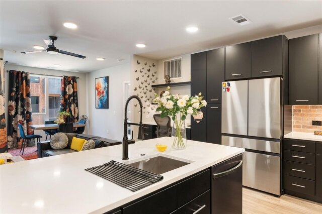 Terry O Ln Unit,austin, Condo For Rent