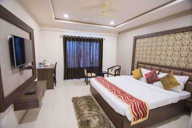Mod, Panna-satna Rd, Sherganj, Satna, Madhya Pradesh,satna, Hotel Spark, Hotel