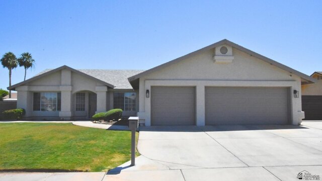 W Th Pl, Yuma, Home For Rent