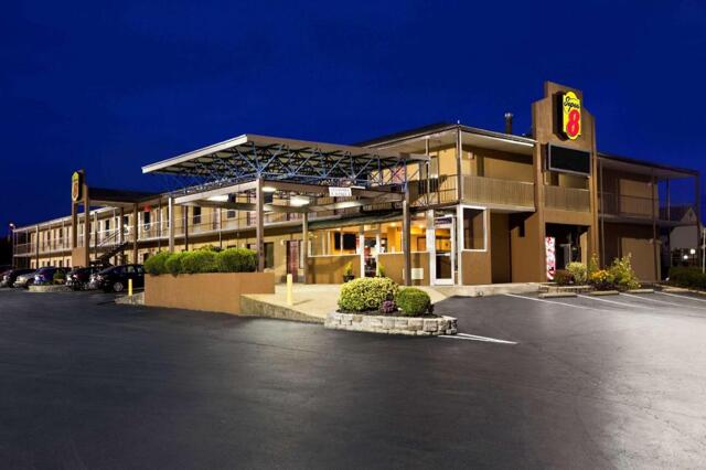Highway  Bypass, Jackson (tn), Super 8 By