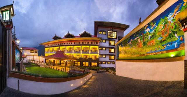 Middle Sichey,near District Court, Gangtok, Lemon Tree Hotel