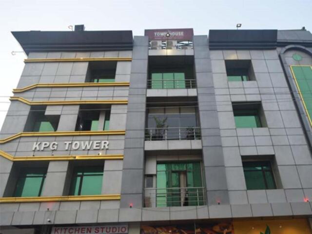 Hapur Road, Ghaziabad, The Town House