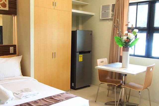 Tulip Drive, Davao City, Marton Suites, Hotel