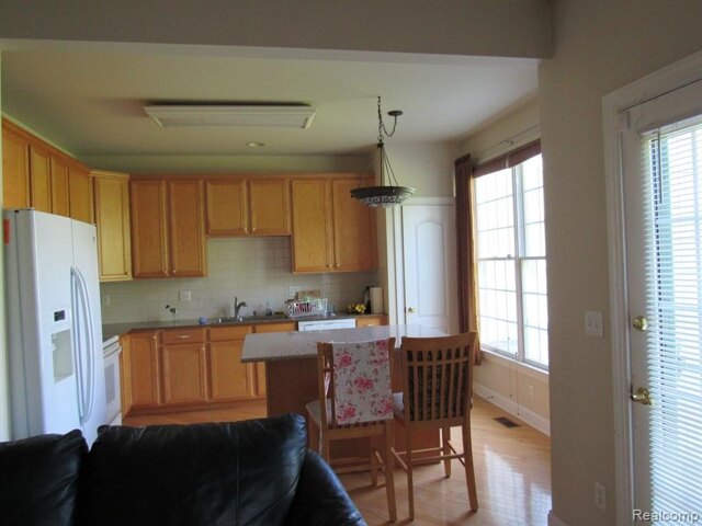 Streamwood Dr, Novi, Home For Rent