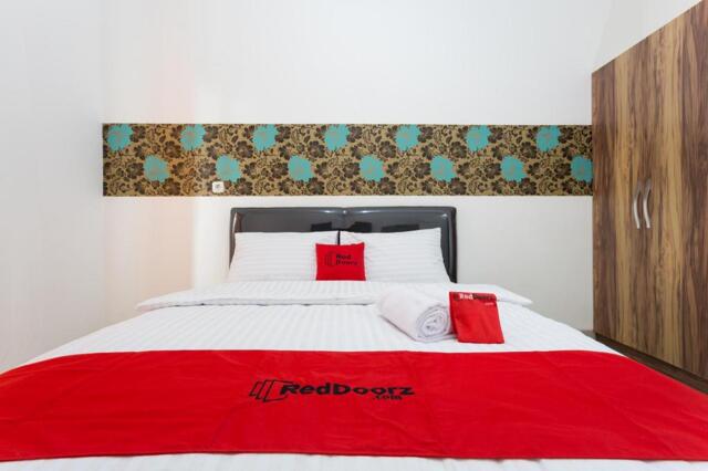 Jalan Boulevard Residence Ah  No.  Anggrek Loka, Tangerang, Reddoorz Plus @