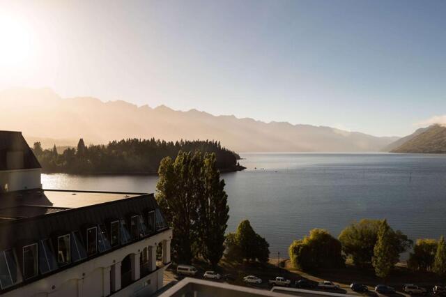 - Lake Esplanade, Queenstown, Qt Queenstown, Hotel